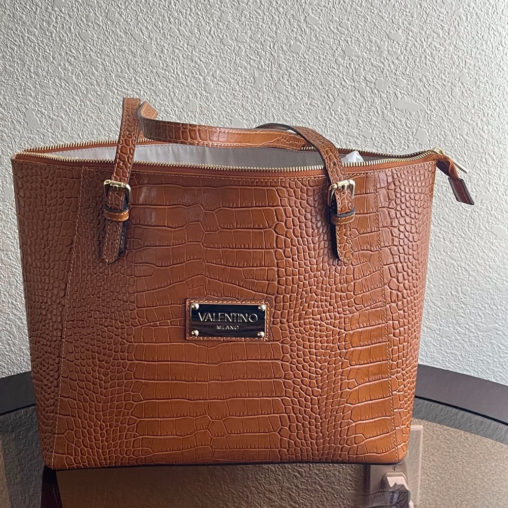 Valentino tote